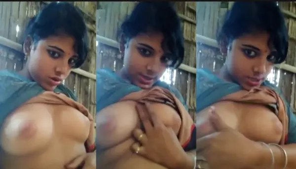 Young Village Girl Showing Boobs HD